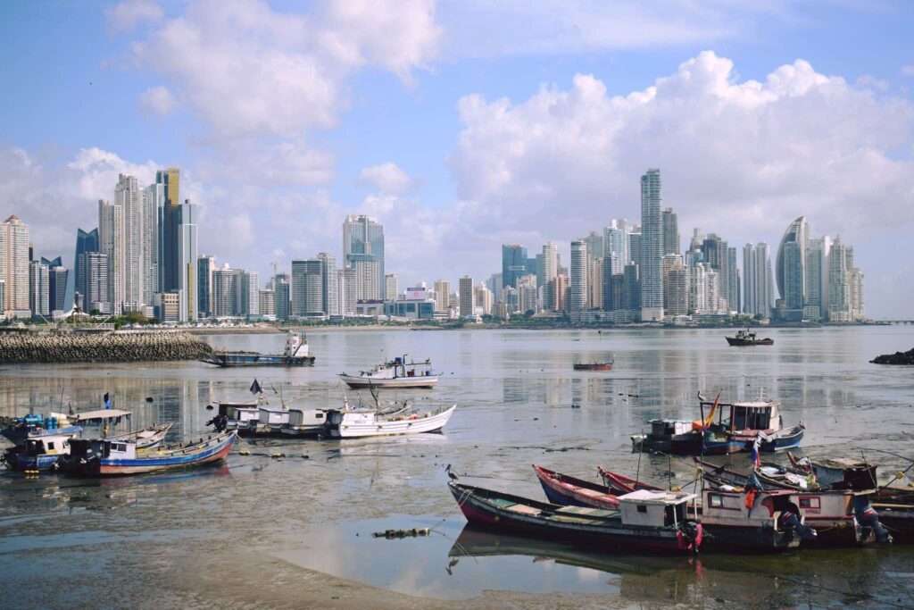 Panama – lokálne kmene a Panama city
