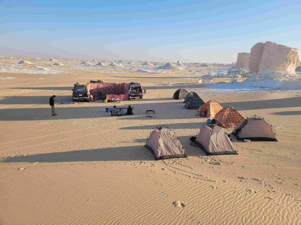 Egypt – stanovanie v Bielej púšti a chaotická Káhira