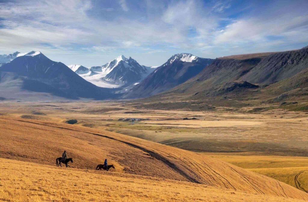 Kazachstan – Rozsiahle stepi, divoké kone a kontrasty