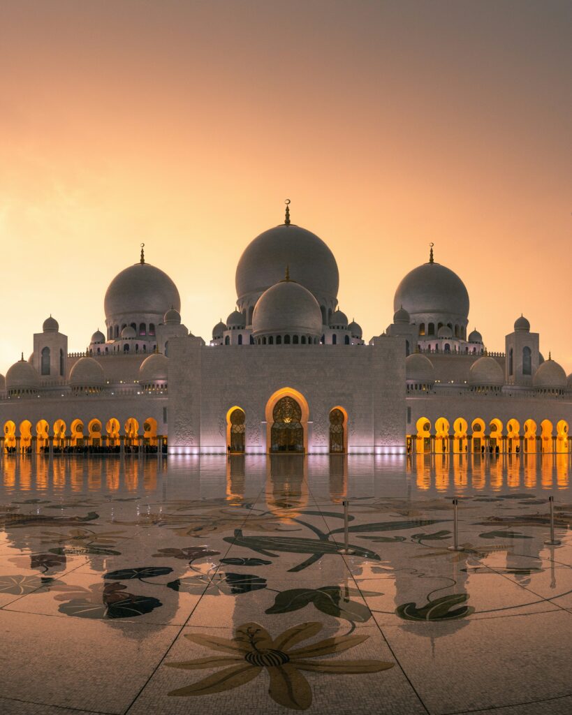 Dubaj, Abu Dhabi, Bahrajn a Doha – Metropoly Blízkeho východu – od tradície k luxusu