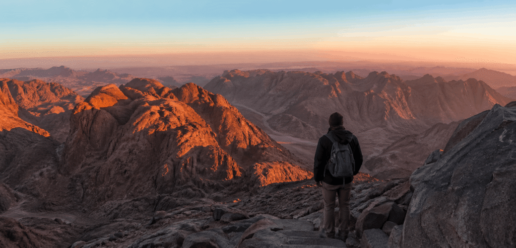 Egypt – trek v pohorí Sinaj, Mojžišova hora a oddych v lagúne