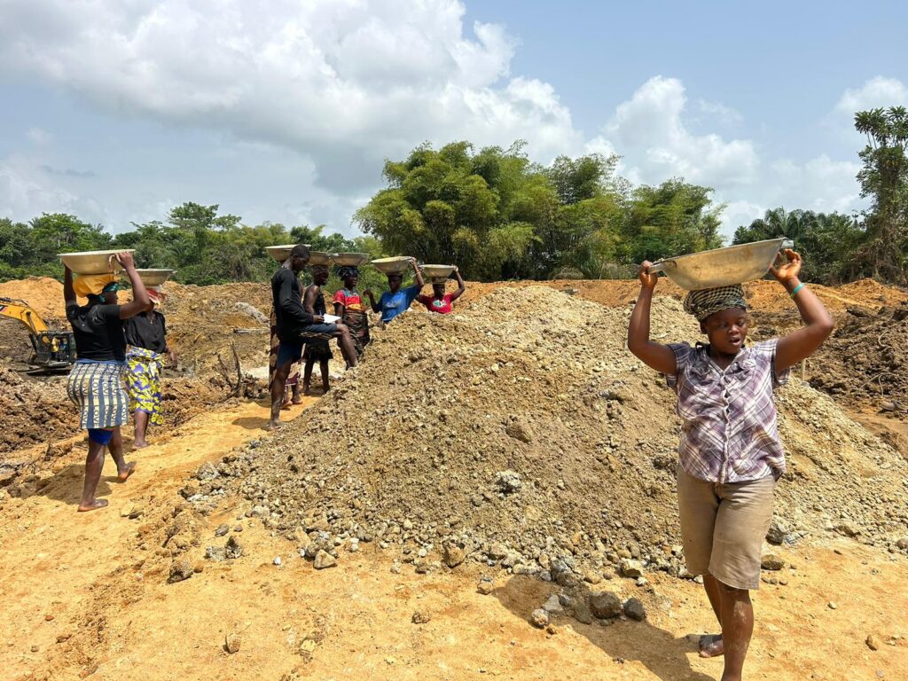 Sierra Leone a Libéria – Bane na diamanty, pralesy a exotické pláže